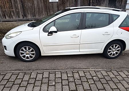 Peugeot 207 SW HDi FAP 90 (Blue Lion) Family