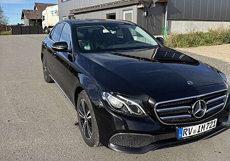 Mercedes-Benz E 220 d (213.004)