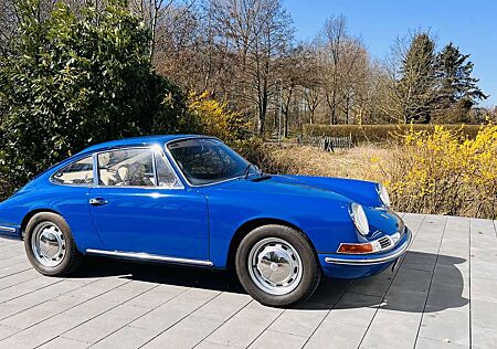 Porsche 912 LWB