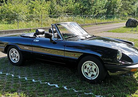 Alfa Romeo Spider 2.0