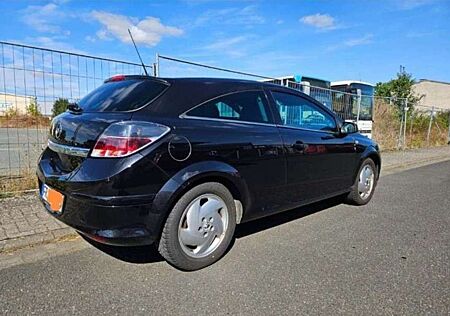 Opel Astra 2.2 16V Coupe Daytona