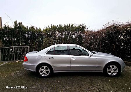 Mercedes-Benz E 200 Kompressor Automatik erste Hand