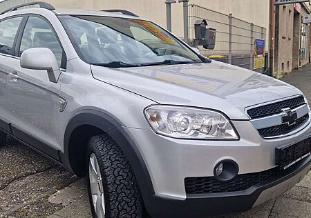 Chevrolet Captiva 2.4 4WD 7 Sitzer LT, ,Gesangs