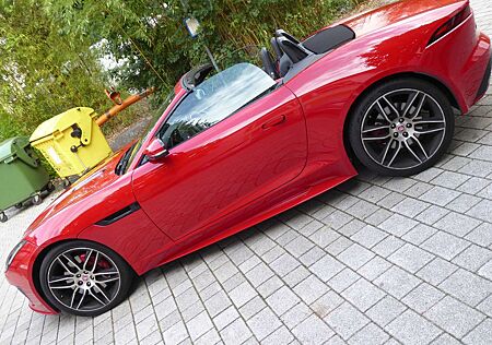 Jaguar F-Type Cabriolet 2.0 Aut. Chequered Flag