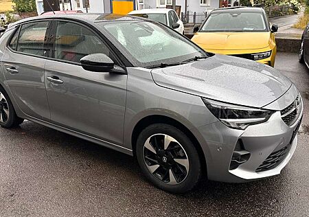 Opel Corsa-e e GS 11kw-Lader RKamera SitzLenkradheizung