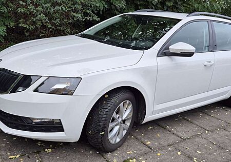 Skoda Octavia Combi 2.0 TDI DSG Soleil