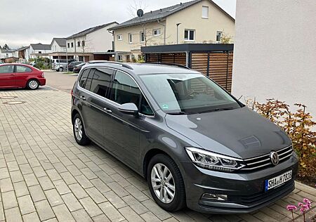 VW Touran Volkswagen 1.4 TSI (BlueMotion Technology) DSG Comfortline