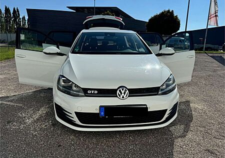 VW Golf Volkswagen GTD GTD BlueMotion Technology