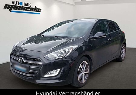 Hyundai i30 blue Passion / 1 HAND