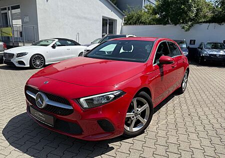 Mercedes-Benz A 200 Head Up*Teilleder*LED*Navi*Fernlichtassis*Garantie