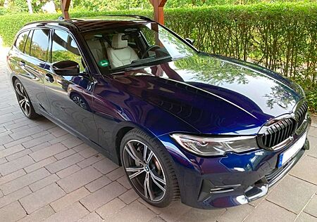 BMW 330d 330 Touring xDrive Aut. Sport Line