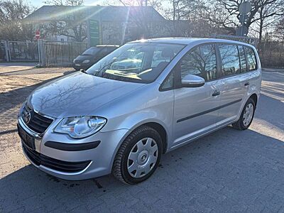 Volkswagen Touran Conceptline,Automatik,Facelift Modell2010