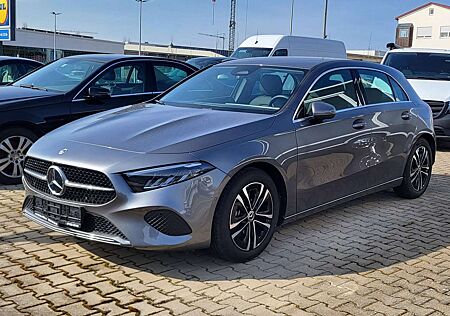 Mercedes-Benz A 200 A-Klasse 7G-DCT Entry