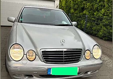 Mercedes-Benz E 280 4-Matic Classic