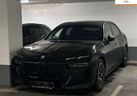 BMW 740 d xDrive|M-PAKET|ACC|HUD|PANO|SOFT|SKY-TV|B&W