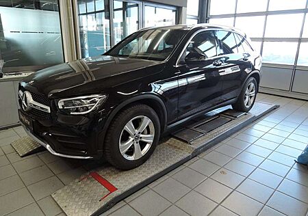 Mercedes-Benz GLC 220 d 4M AMG/LED/Distronic/Navigation/AHK/