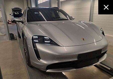 Porsche Taycan Cross Turismo 4*Pano*Massage*Beif-Display