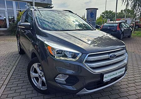 Ford Kuga Titanium 4x4 Pano Leder Bi-Xenon Allwetter