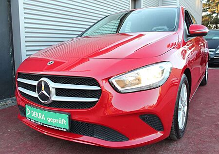 Mercedes-Benz B 180 AUTOMATIK KLIMA NAVIGATION PDC AHK 1.Hd
