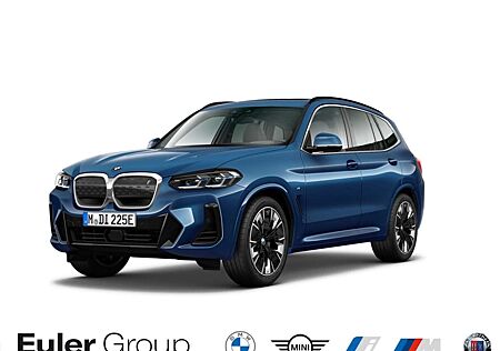 BMW iX3 Sportpaket HUD AD AHK-klappbar AHK El. Fondsitzver