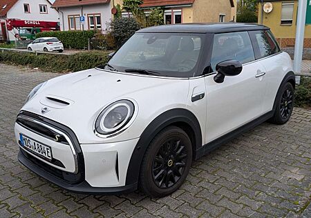 Mini Cooper SE Classic Trim