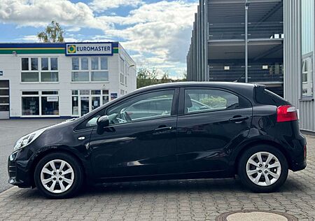 Kia Rio gebraucht kaufen Kia Rio 1.3 Sensation Euro-6 Klima