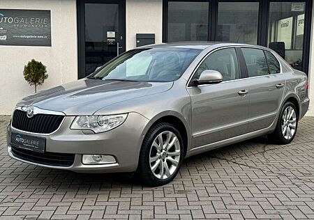 Skoda Superb Elegance°Memory°Bi-Xenon°SHZ°AHK°PDC