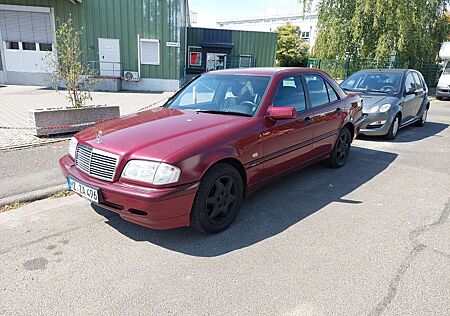 Mercedes-Benz C 180 Classic