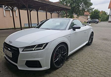 Audi TT Roadster 2.0 TFSI quattro