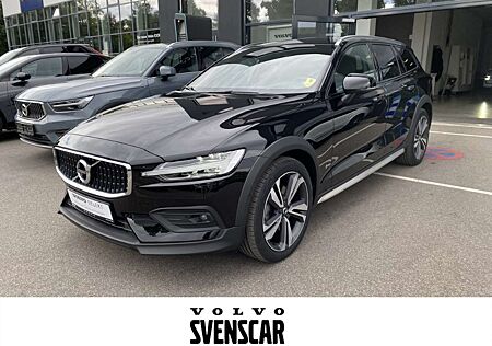 Volvo V60 CC V60 Cross Country Cross Country Pro AWD B4 Diesel EU6d HUD StandHZG