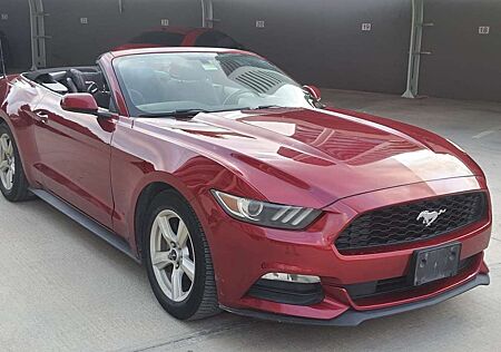 Ford Mustang Convertible 3.7 USA Cabrio V6 310 PS