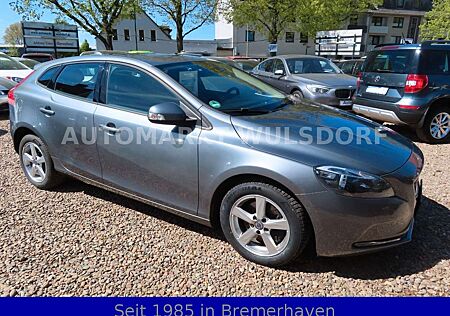 Volvo V40 You!,2,0 D,Scheckheft,Navi,Kamera,Alu,6-Gg