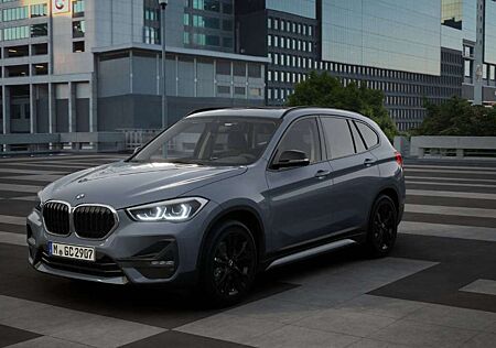 BMW X1 sDrive18d Sport Line LED PanoSD SpurAss AHK