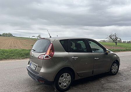 Renault Scenic 2.0 16V 140 CVT Dynamique