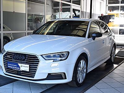 Audi A3 Sportback 40 e-tron S-tronic*Navi*PDC*LED