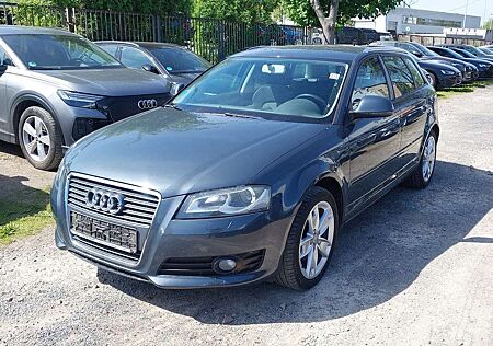 Audi A3 1.4 TFSI 5 Türer * 1.Hand Scheckheft*AHK*Xenon*