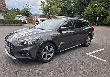 Ford Focus Turnier 1.0 EcoBoost Aut. ACTIVE