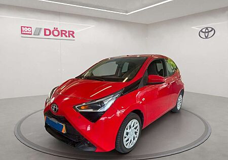 Toyota Aygo (X) x-play