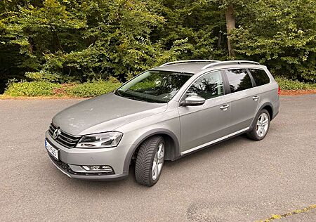 VW Passat Alltrack Volkswagen Basis BMT 4Motion