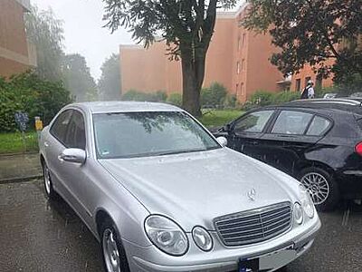 Mercedes-Benz E 200 Kompressor Automatik Classic