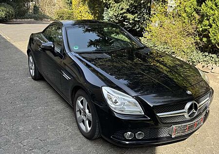 Mercedes-Benz SLK 200 (BlueEFFICIENCY)