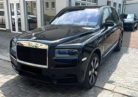 Rolls-Royce Cullinan Bespoke HUD TV