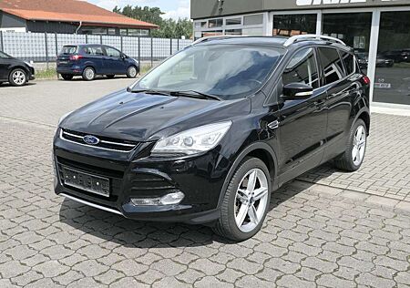 Ford Kuga Titanium/AHK/Navi/Bi-Xenon/8xAlu/Panorama