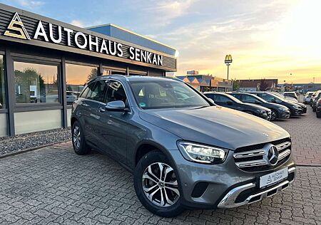 Mercedes-Benz GLC 300 d 4Matic*R-CAM*AHK*LEDER*NAVI*LED*
