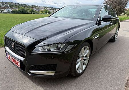 Jaguar XF Portfolio 25T AWD