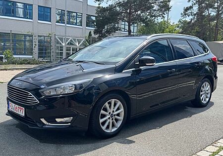 Ford Focus 1,5 TDCi 88KWPowerShift Titanium Navi Kam