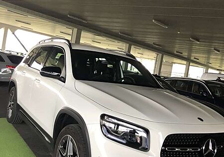 Mercedes-Benz GLB 200 d 8G-DCT AMG Line
