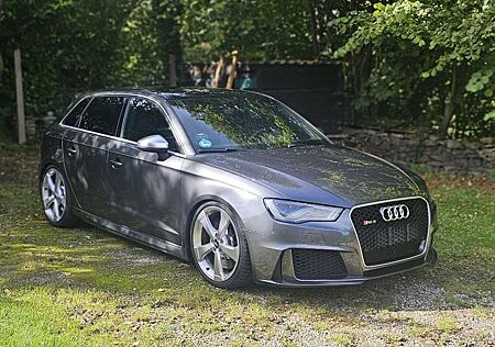 Audi RS3 Sportback S tronic