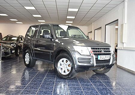 Mitsubishi Pajero 3.2 DI-D 4WD AHK 3-tg Klimaautomatik
