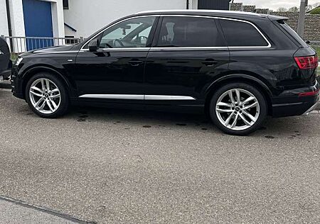 Audi Q7 3.0 TDI ultra quattro tiptronic